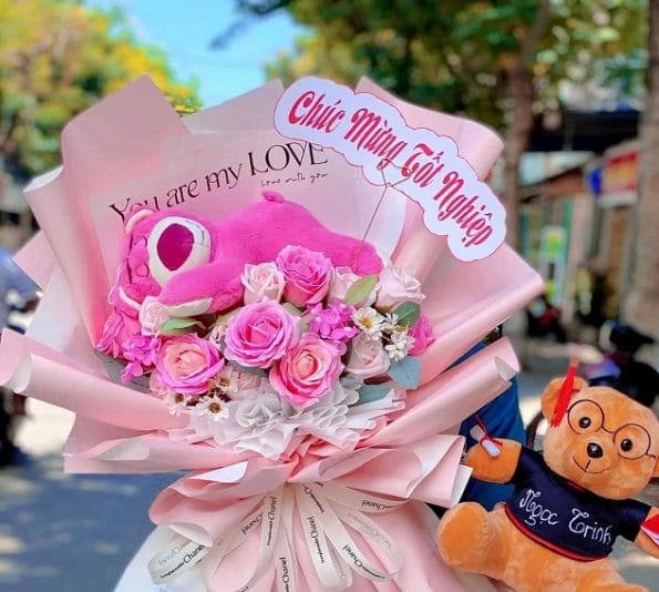 hoa mừng lễ tốt nghiệp